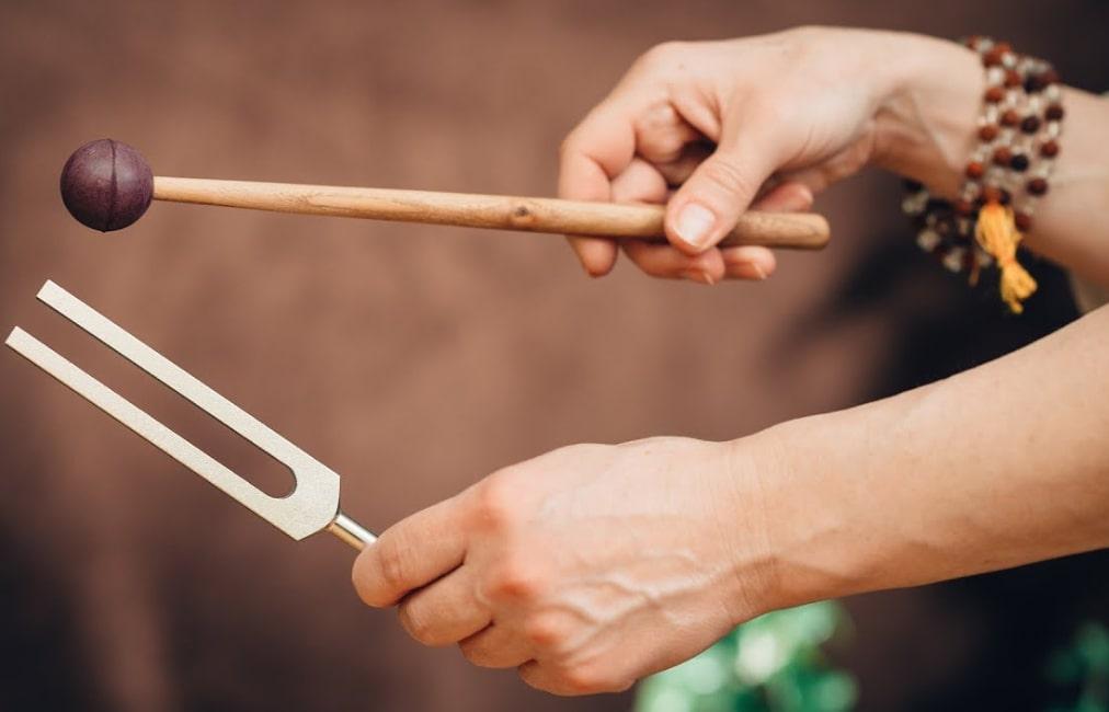 tuning fork to generate healing frequencies